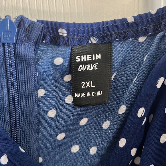 Mini Plus Size Sundress - Picture 4 of 5